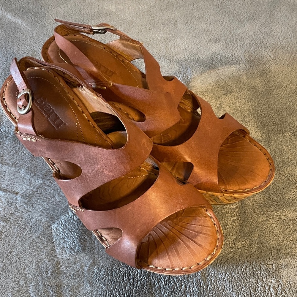 Born Tan Leather Cutout Sandals